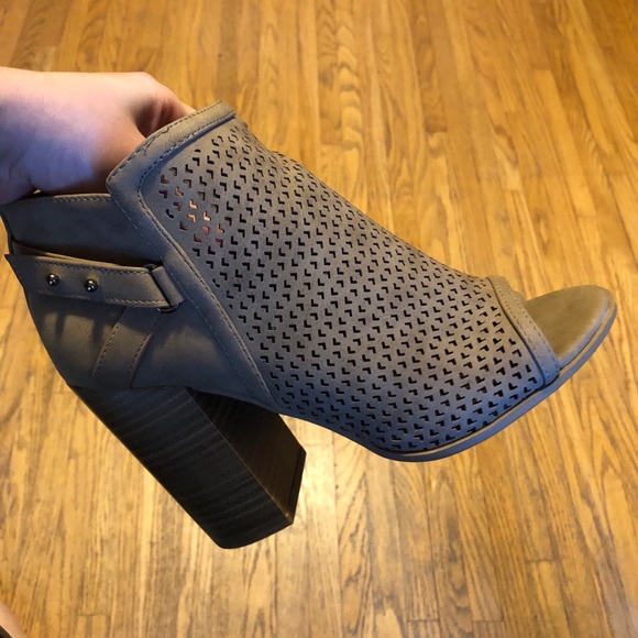 🛍 George Open Toed Bootie - Picture 5 of 6